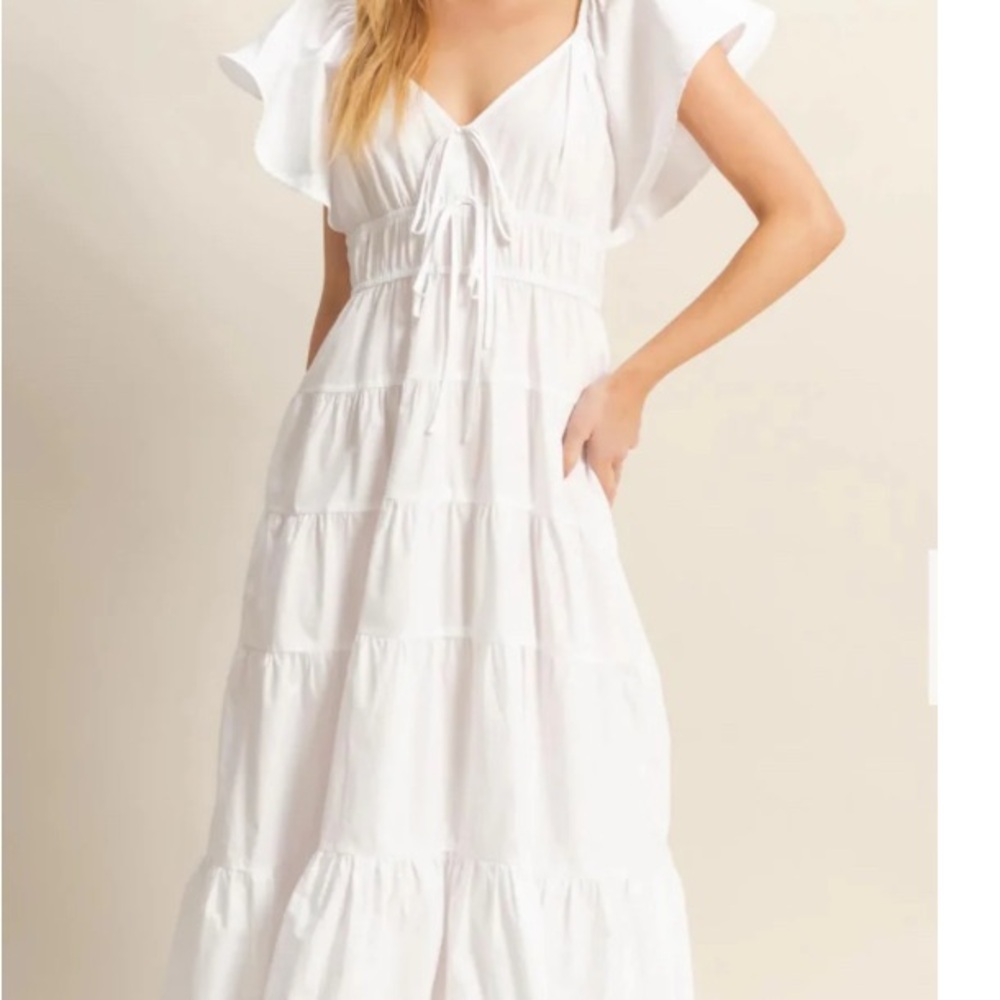 Chic White Ruffled Maxi Dress